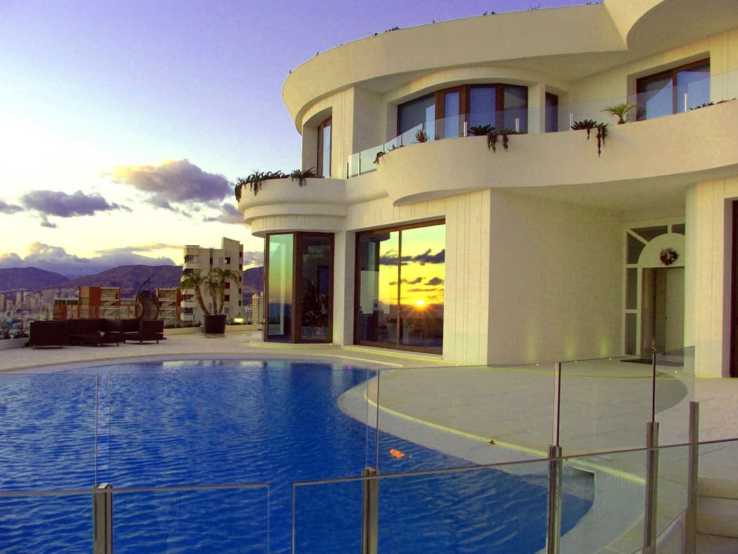 5 slaapkamer Villa te koop in Benidorm met zwembad garage - € 3.500.000 (Ref: 8865680)