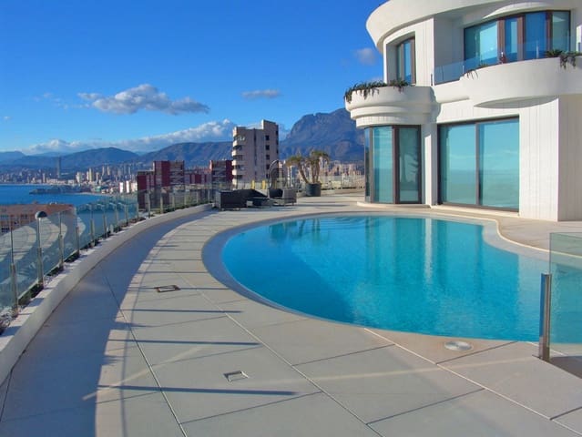 5 slaapkamer Villa te koop in Juzgados - Plaza de Toros, Benidorm met zwembad garage - € 3.500.000 (Ref: 8865680)
