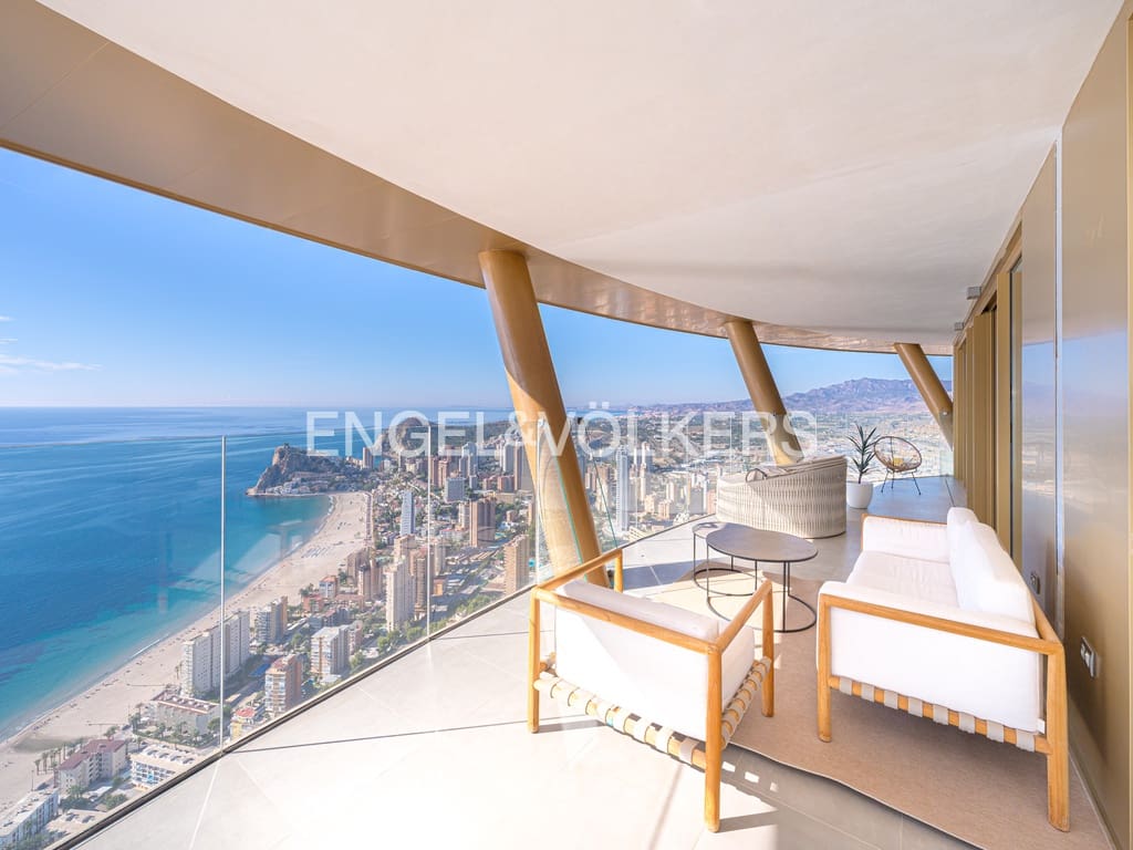 4 soveværelse Lejlighed til salg i Benidorm med swimmingpool garage - € 2.500.000 (Ref: 8866515)