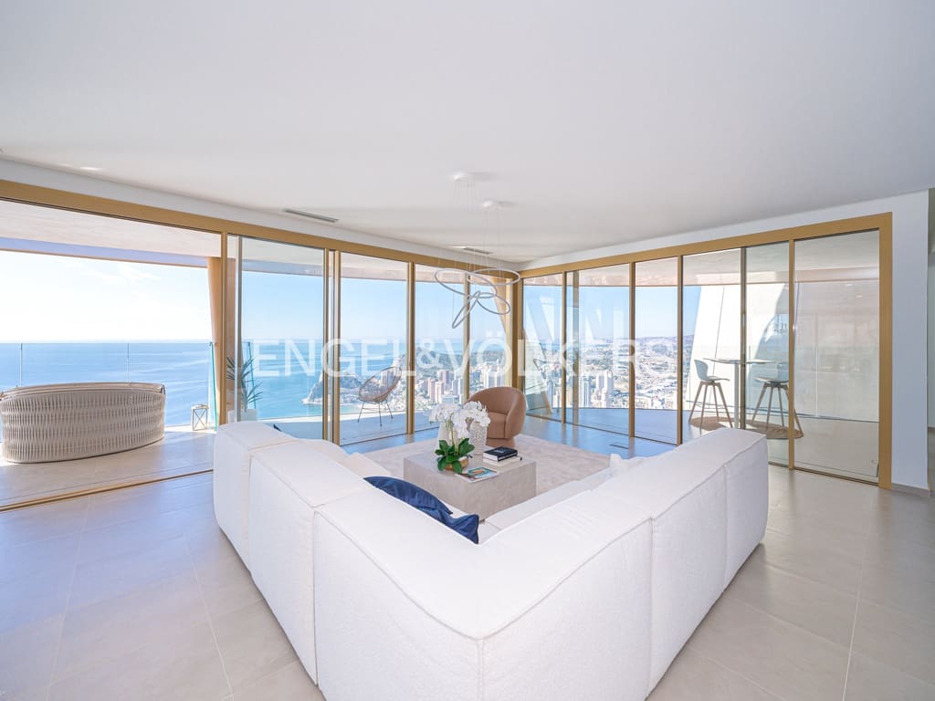 4 soveværelse Lejlighed til salg i Benidorm med swimmingpool garage - € 2.500.000 (Ref: 8866515)