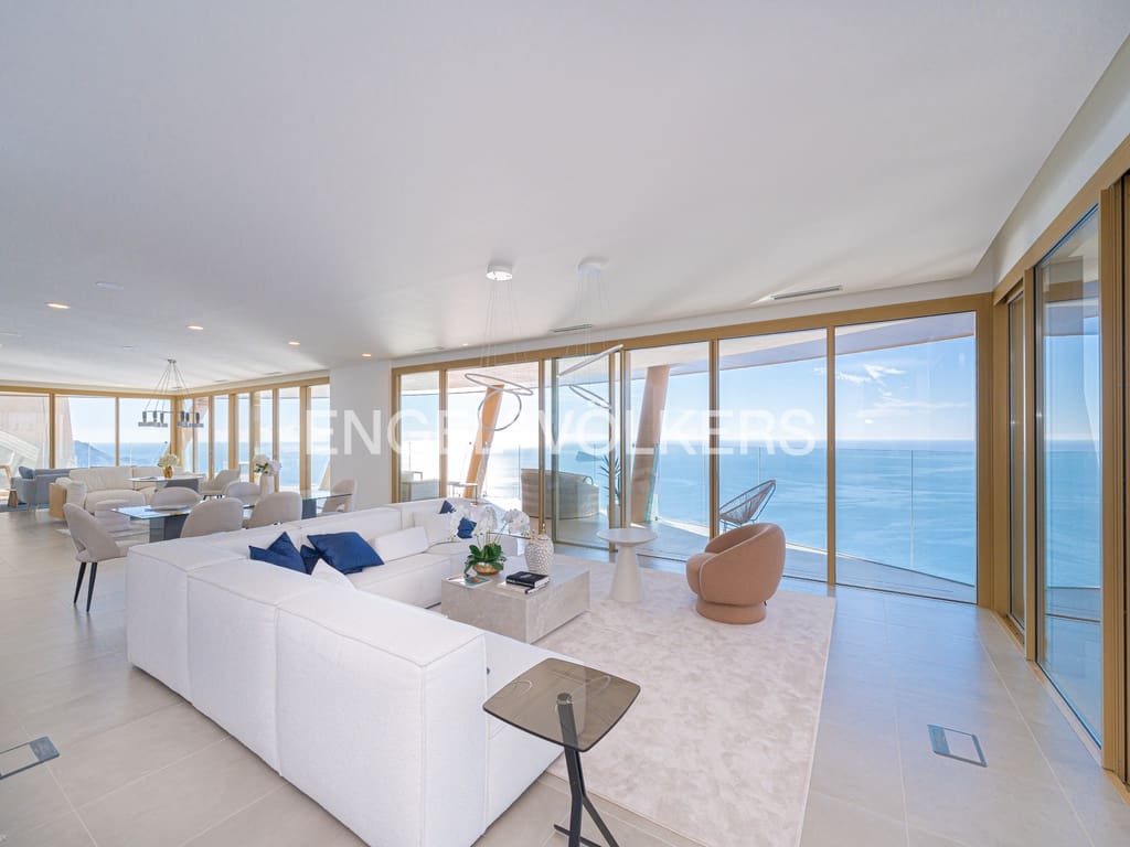 4 soveværelse Lejlighed til salg i Benidorm med swimmingpool garage - € 2.500.000 (Ref: 8866515)