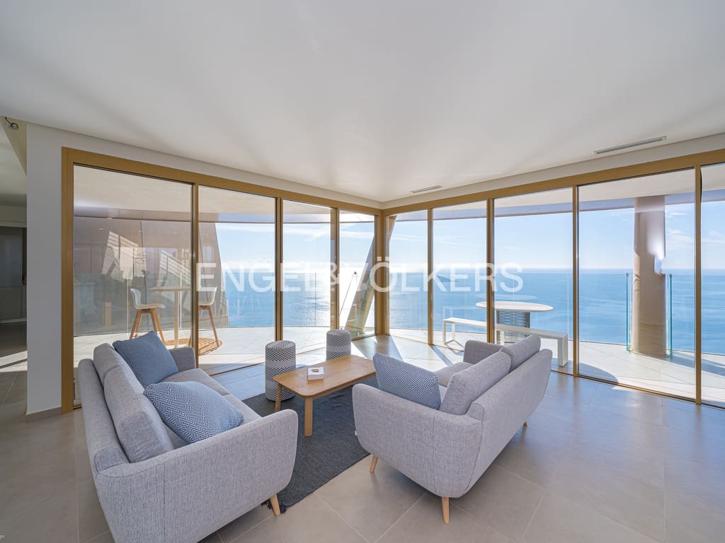 4 soveværelse Lejlighed til salg i Benidorm med swimmingpool garage - € 2.500.000 (Ref: 8866515)