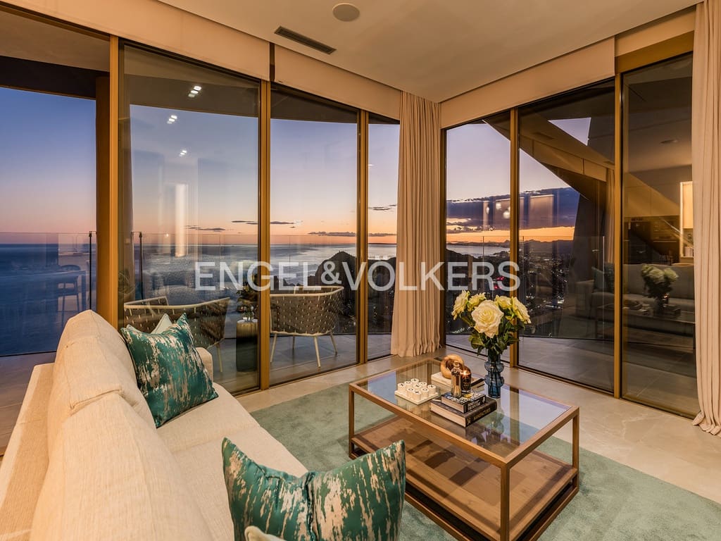 4 soveværelse Lejlighed til salg i Benidorm med swimmingpool garage - € 2.500.000 (Ref: 8866515)