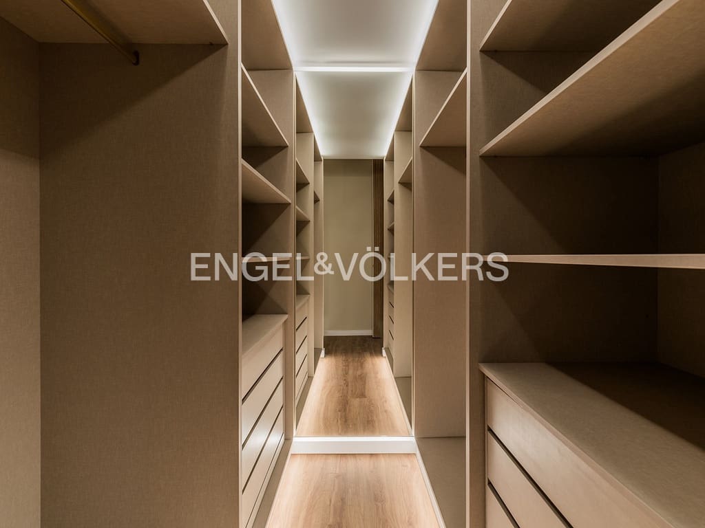 4 soveværelse Lejlighed til salg i Benidorm med swimmingpool garage - € 2.500.000 (Ref: 8866515)