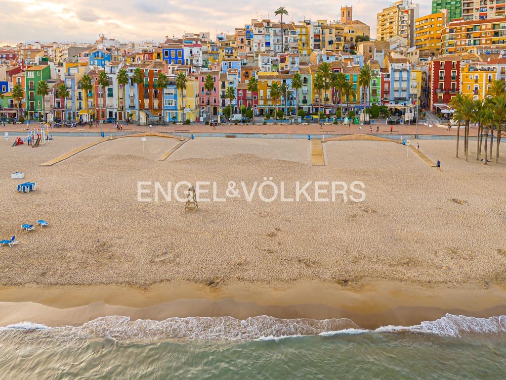 Grunde uden byggetilladelser til salg i La Villajoyosa / Vila Joiosa - € 1.150.000 (Ref: 8868646)