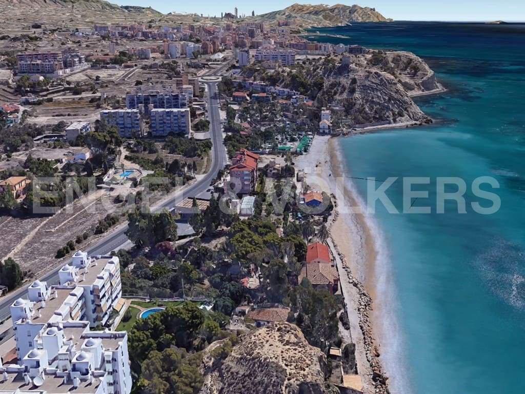 Rakentamaton maa myytävänä paikassa La Villajoyosa / Vila Joiosa - 2 250 000 € (Ref: 8868647)