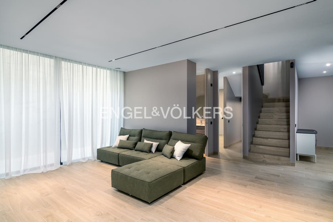 7 quarto Moradia para venda em Albir com piscina garagem - 1 950 000 € (Ref: 8878615)