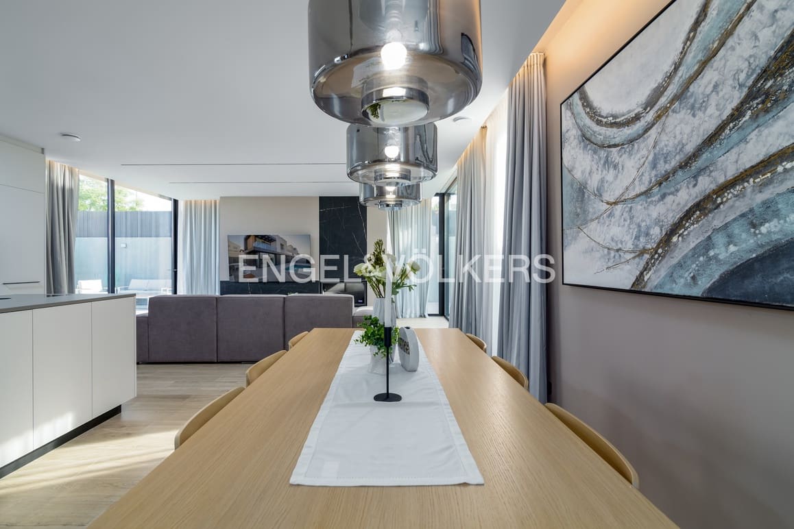 7 quarto Moradia para venda em Albir com piscina garagem - 1 950 000 € (Ref: 8878615)