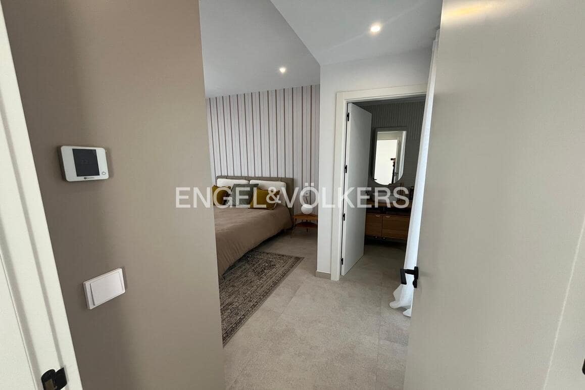 3 bedroom Villa for sale in Polop with pool garage - € 675,000 (Ref: 8886795)