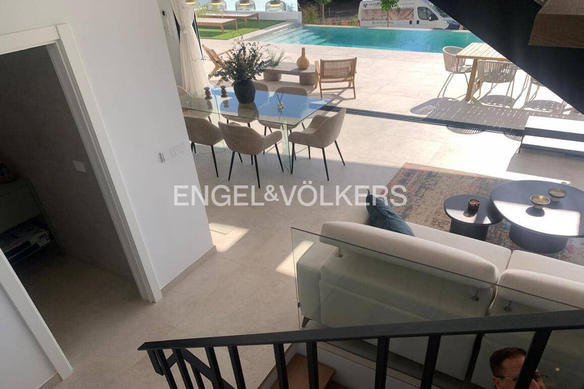 3 bedroom Villa for sale in Polop with pool garage - € 675,000 (Ref: 8886795)