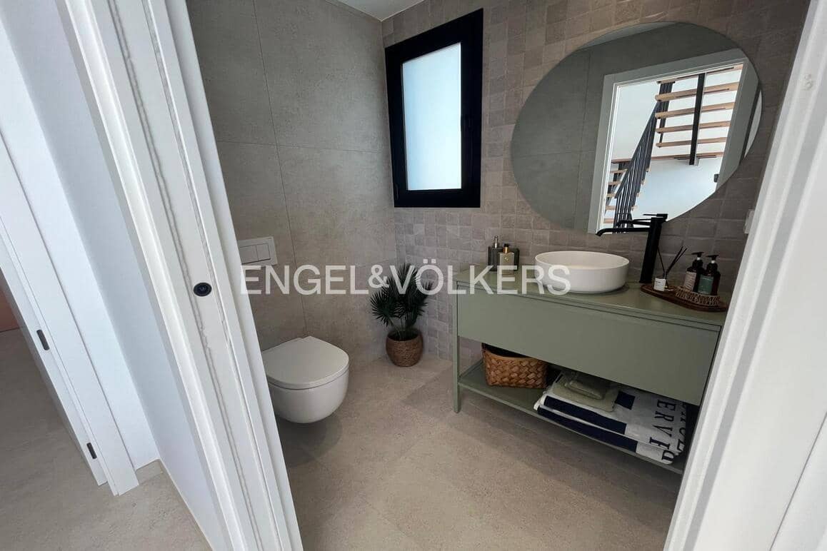 3 bedroom Villa for sale in Polop with pool garage - € 675,000 (Ref: 8886795)