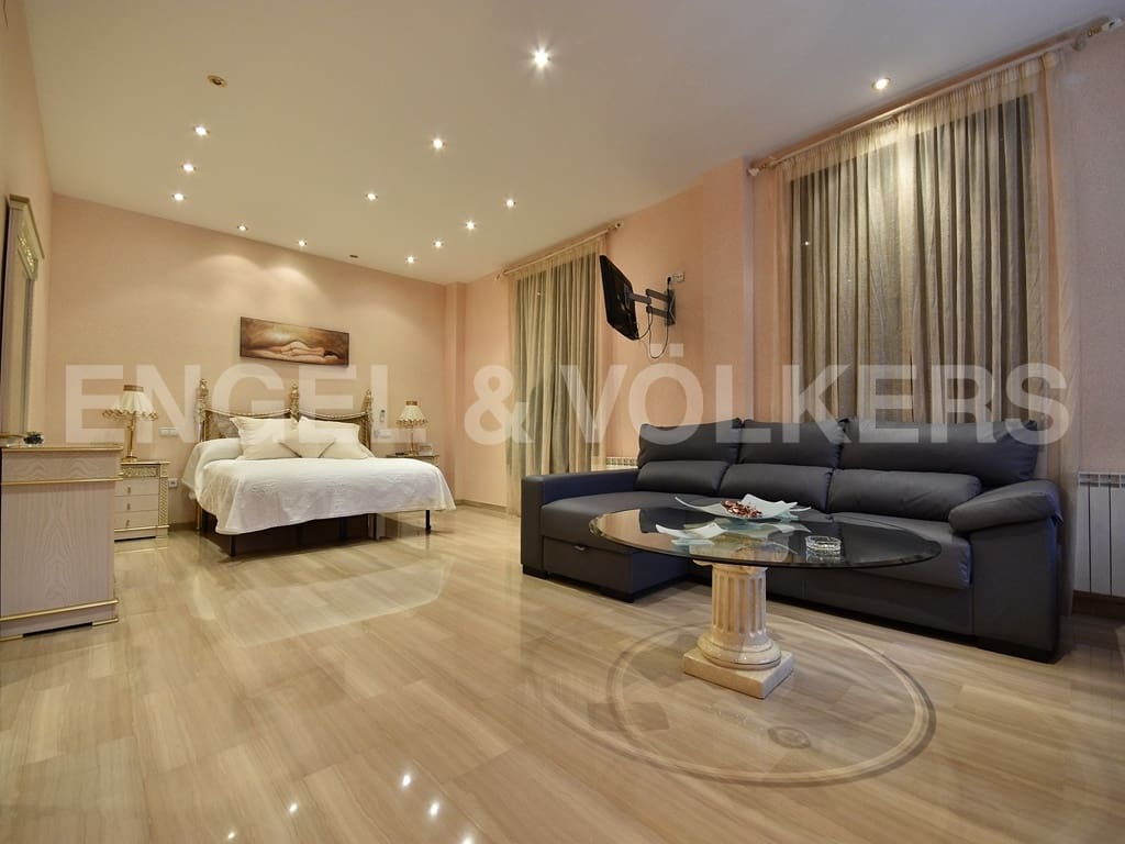 6 slaapkamer Villa te koop in Benidorm met zwembad garage - € 1.250.000 (Ref: 8886926)