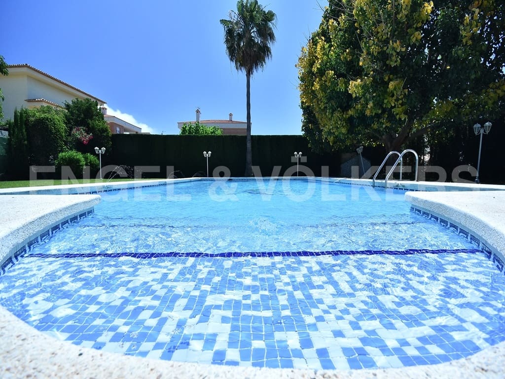 6 slaapkamer Villa te koop in Benidorm met zwembad garage - € 1.250.000 (Ref: 8886926)