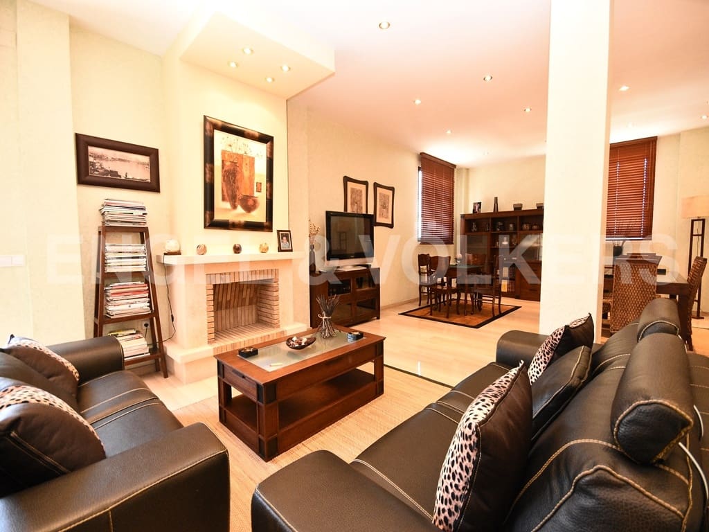 6 slaapkamer Villa te koop in Benidorm met zwembad garage - € 1.250.000 (Ref: 8886926)