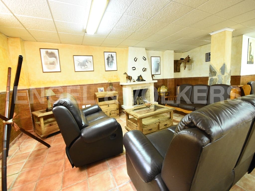 6 slaapkamer Villa te koop in Benidorm met zwembad garage - € 1.250.000 (Ref: 8886926)
