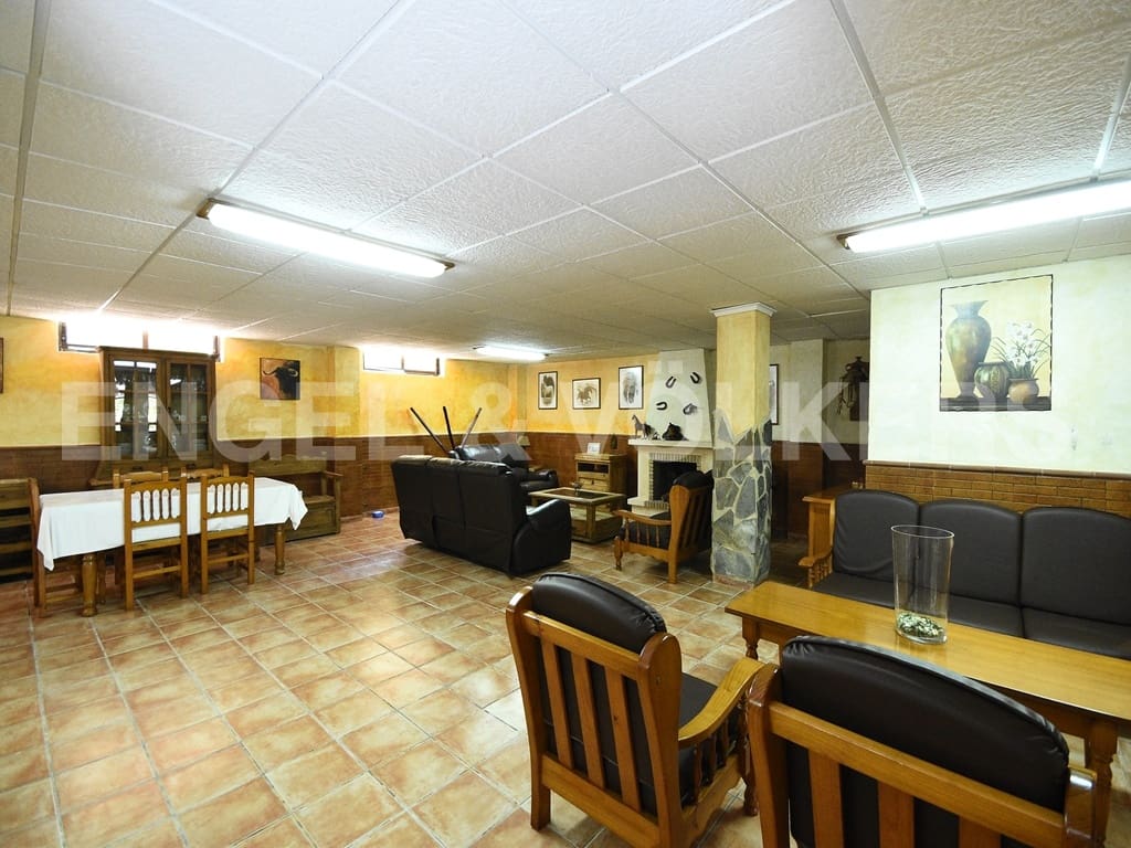 6 slaapkamer Villa te koop in Benidorm met zwembad garage - € 1.250.000 (Ref: 8886926)