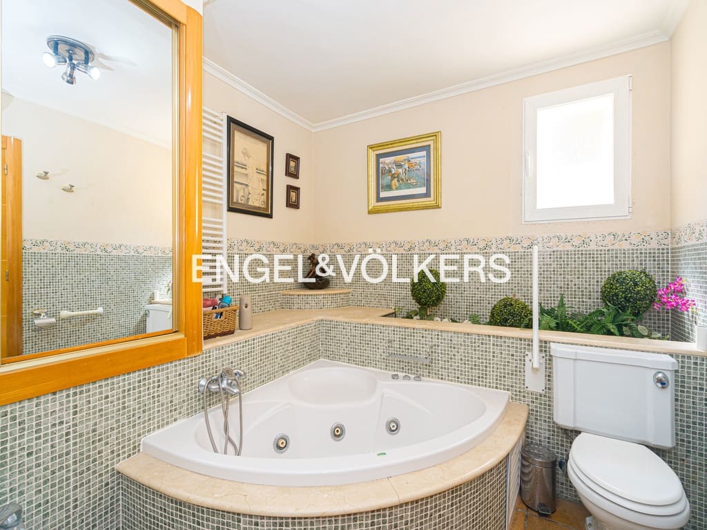 4 soveværelse Villa til salg i Benidorm med swimmingpool garage - € 1.390.000 (Ref: 8886928)