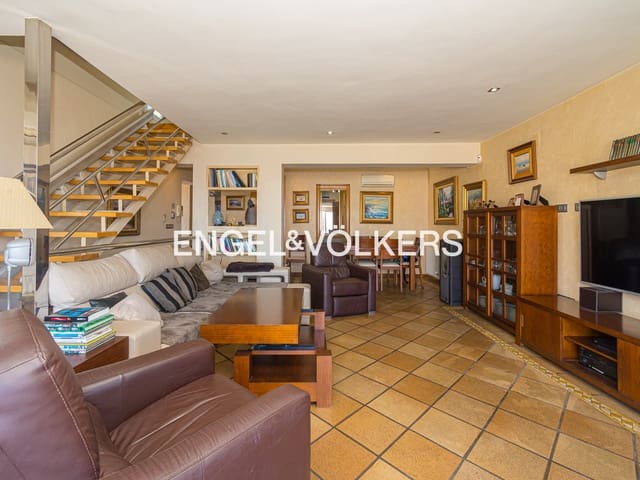 4 sovrum Villa till salu i Benidorm med pool garage - 1 390 000 € (Ref: 8886928)