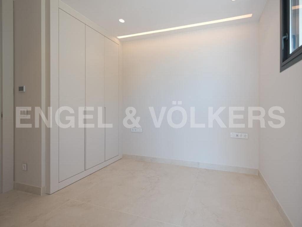 3 soverom Leilighet til salgs i Benidorm med svømmebasseng garasje - € 1 650 000 (Ref: 8886931)