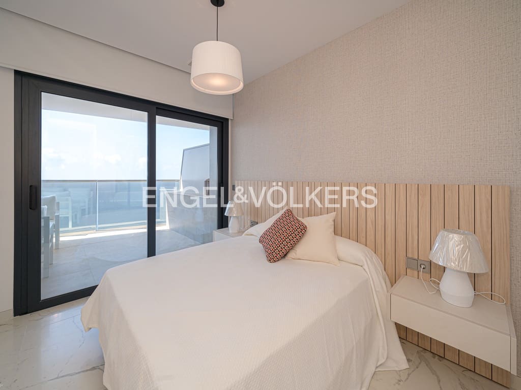 3 soveværelse Penthouse til salg i Benidorm med swimmingpool garage - € 1.495.000 (Ref: 8887084)