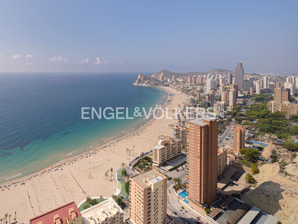 3 soveværelse Penthouse til salg i Benidorm med swimmingpool garage - € 1.495.000 (Ref: 8887084)