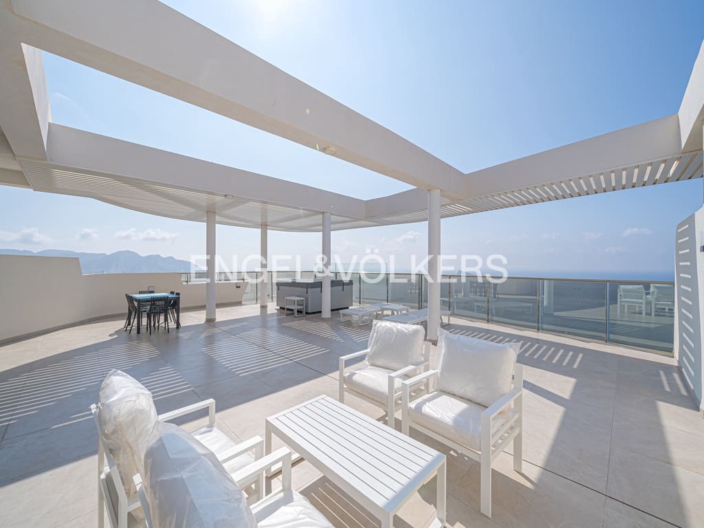 3 soveværelse Penthouse til salg i Benidorm med swimmingpool garage - € 1.495.000 (Ref: 8887084)