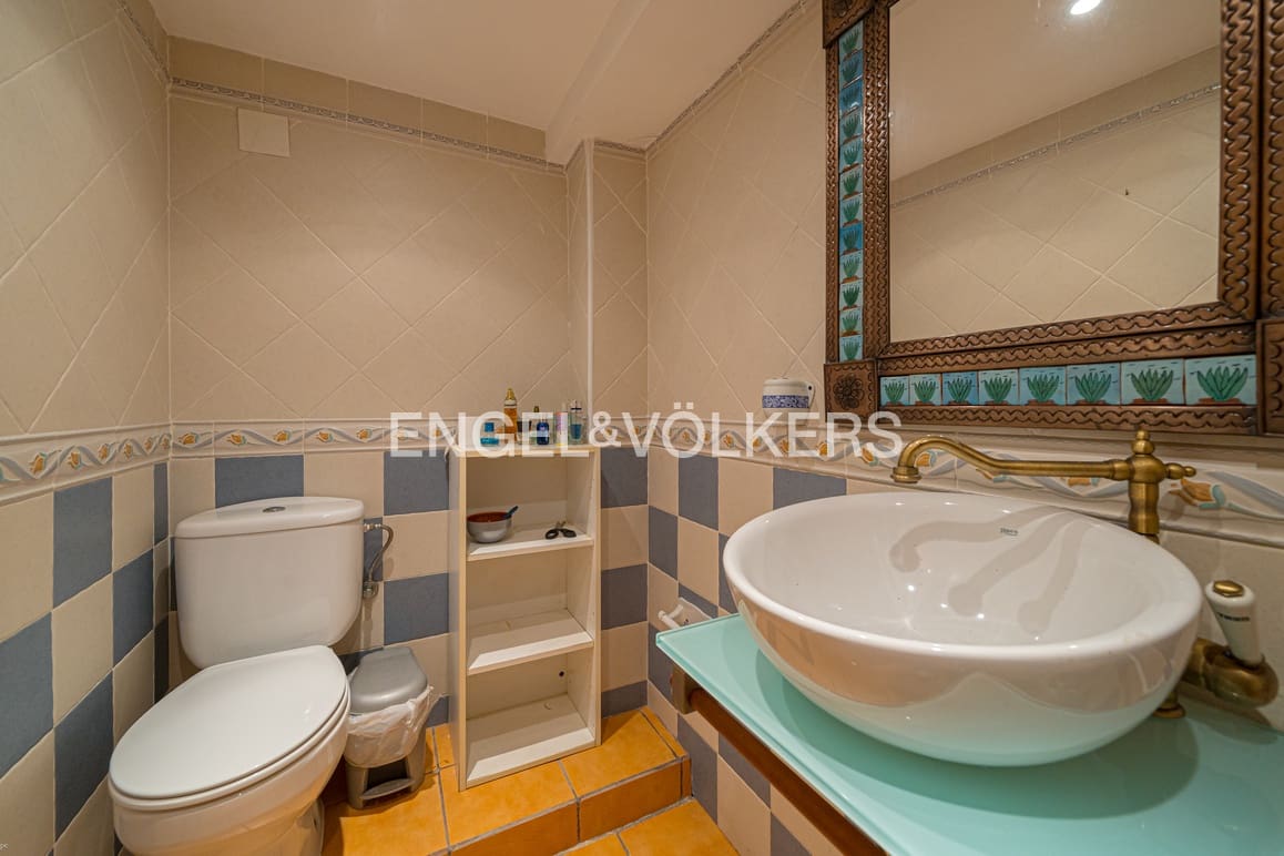 8 slaapkamer Villa te koop in Alfaz del Pi / L'Alfas del Pi met zwembad garage - € 1.200.000 (Ref: 8905755)