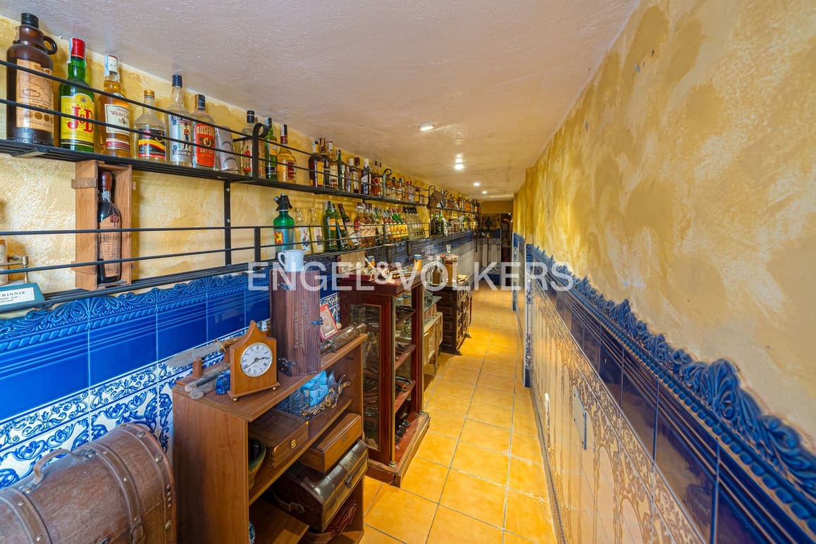 8 slaapkamer Villa te koop in Alfaz del Pi / L'Alfas del Pi met zwembad garage - € 1.200.000 (Ref: 8905755)