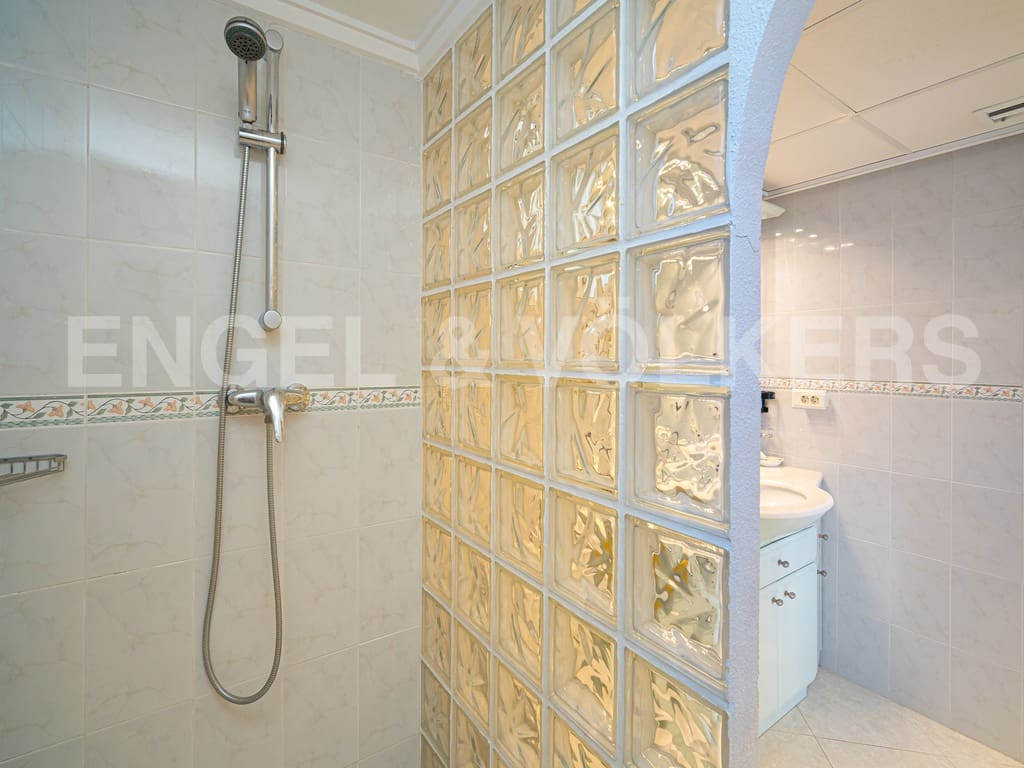 2 soveværelse Penthouse til salg i Cala de Finestrat med swimmingpool garage - € 390.000 (Ref: 8918352)