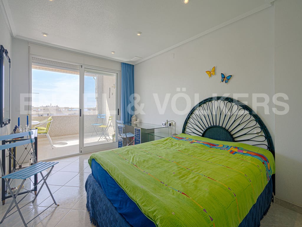 2 soveværelse Penthouse til salg i Cala de Finestrat med swimmingpool garage - € 390.000 (Ref: 8918352)