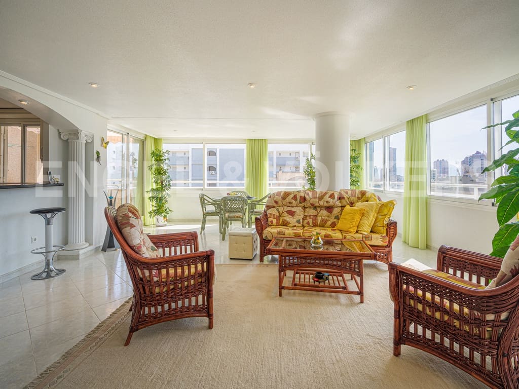 2 soveværelse Penthouse til salg i Cala de Finestrat med swimmingpool garage - € 390.000 (Ref: 8918352)