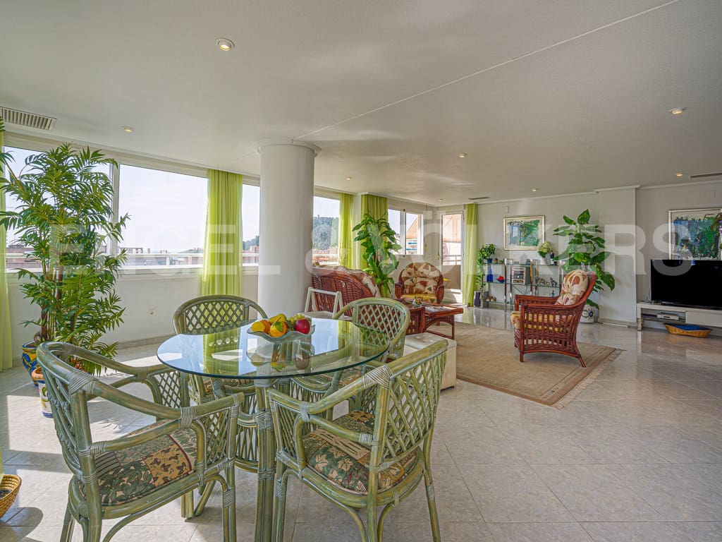 2 soveværelse Penthouse til salg i Cala de Finestrat med swimmingpool garage - € 390.000 (Ref: 8918352)