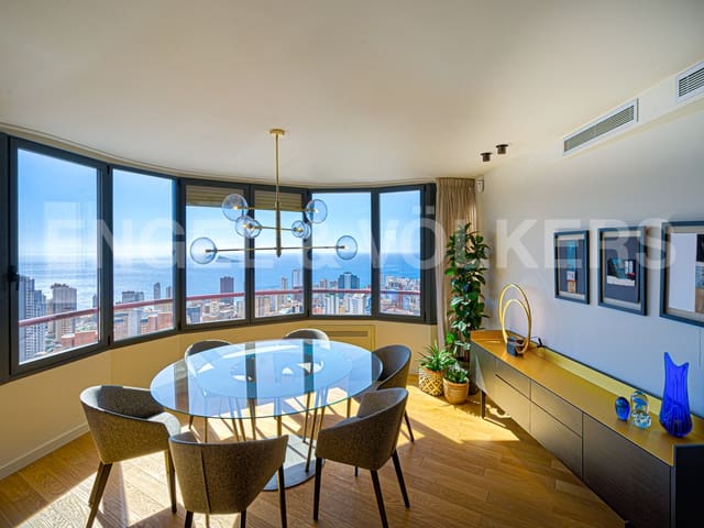 3 sovrum Lägenhet till salu i Benidorm med pool garage - 850 000 € (Ref: 8920035)