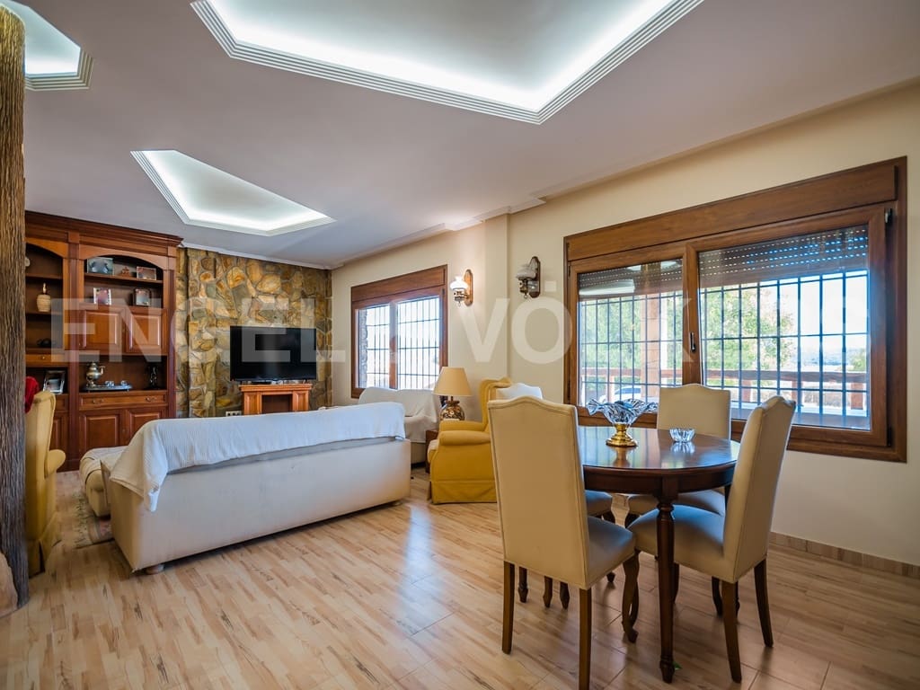 21 soveværelse Finca/Landehus til salg i Nerpio med swimmingpool garage - € 6.500.000 (Ref: 8920036)