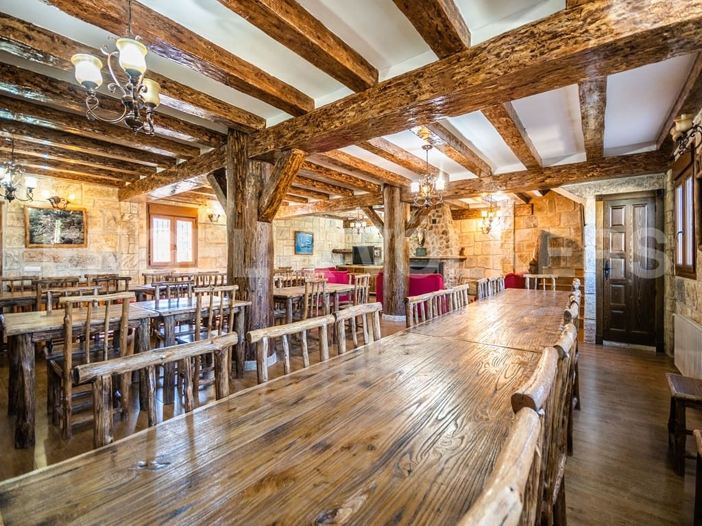 21 soveværelse Finca/Landehus til salg i Nerpio med swimmingpool garage - € 6.500.000 (Ref: 8920036)