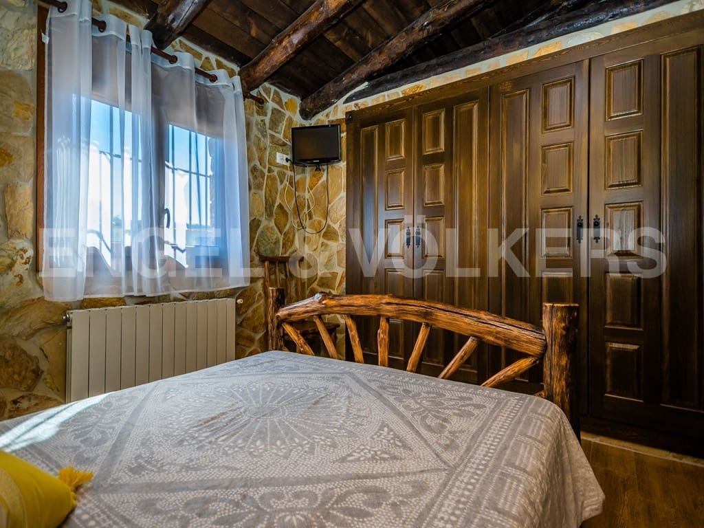 21 soveværelse Finca/Landehus til salg i Nerpio med swimmingpool garage - € 6.500.000 (Ref: 8920036)