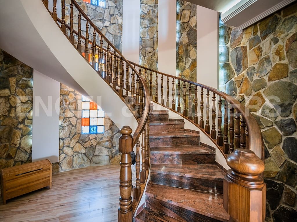 21 soveværelse Finca/Landehus til salg i Nerpio med swimmingpool garage - € 6.500.000 (Ref: 8920036)