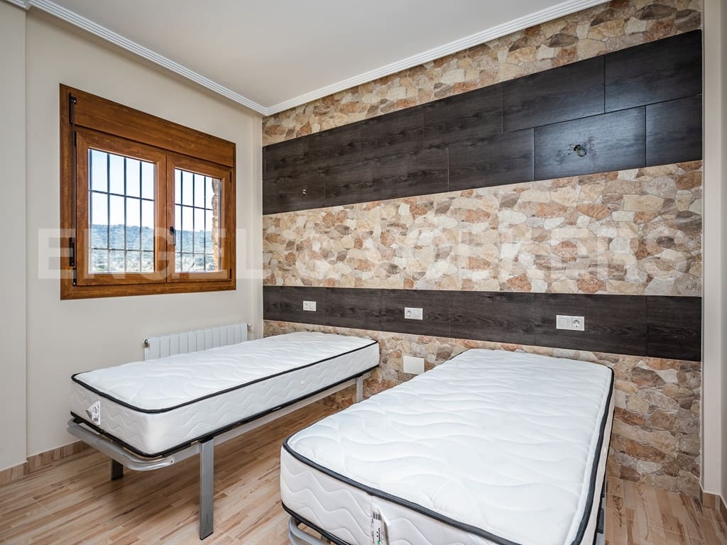 21 soveværelse Finca/Landehus til salg i Nerpio med swimmingpool garage - € 6.500.000 (Ref: 8920036)