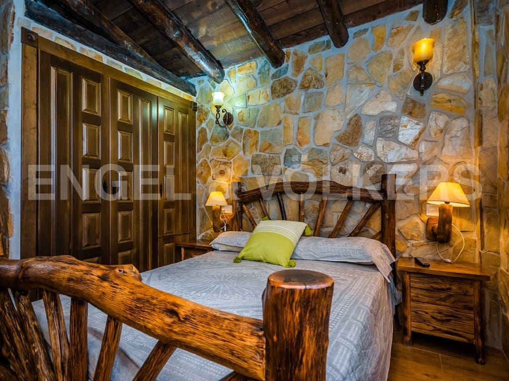 21 soveværelse Finca/Landehus til salg i Nerpio med swimmingpool garage - € 6.500.000 (Ref: 8920036)