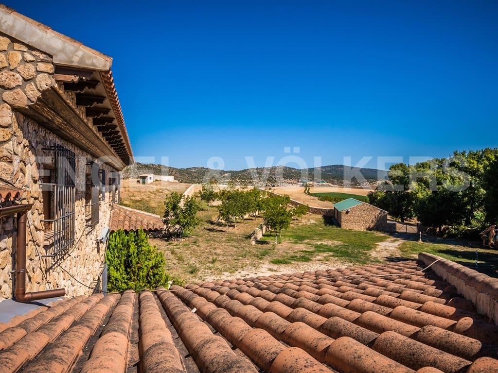 21 soveværelse Finca/Landehus til salg i Nerpio med swimmingpool garage - € 6.500.000 (Ref: 8920036)