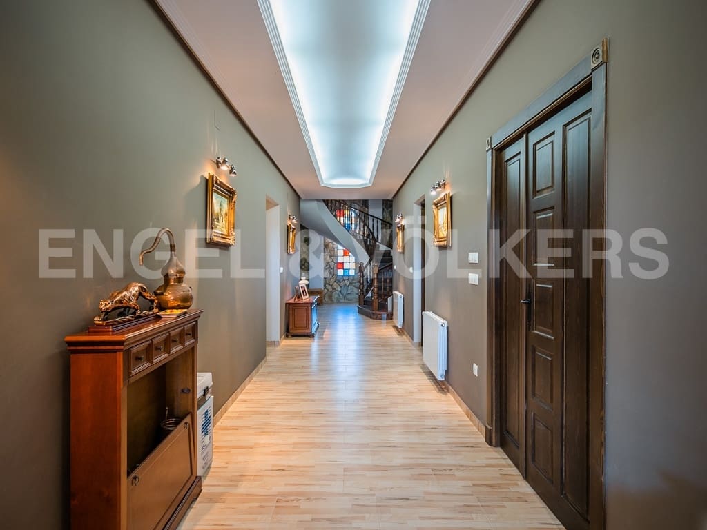 21 soveværelse Finca/Landehus til salg i Nerpio med swimmingpool garage - € 6.500.000 (Ref: 8920036)