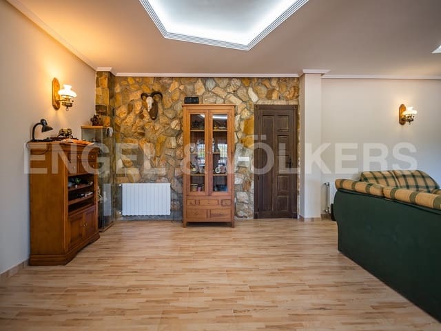 21 slaapkamer Finca/Landhuis te koop in Nerpio met zwembad garage - € 6.500.000 (Ref: 8920036)