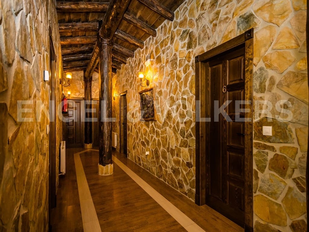 21 soveværelse Finca/Landehus til salg i Nerpio med swimmingpool garage - € 6.500.000 (Ref: 8920036)