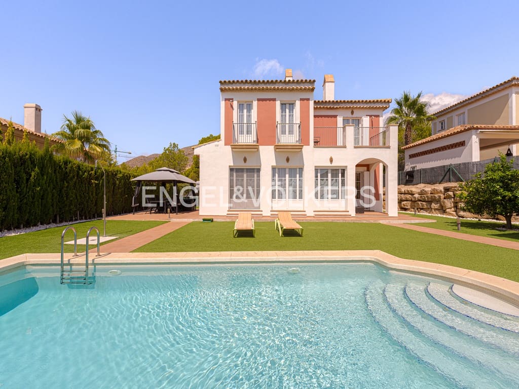 4 camera da letto Villa in vendita in Finestrat con piscina garage - 810.000 € (Rif: 8933353)