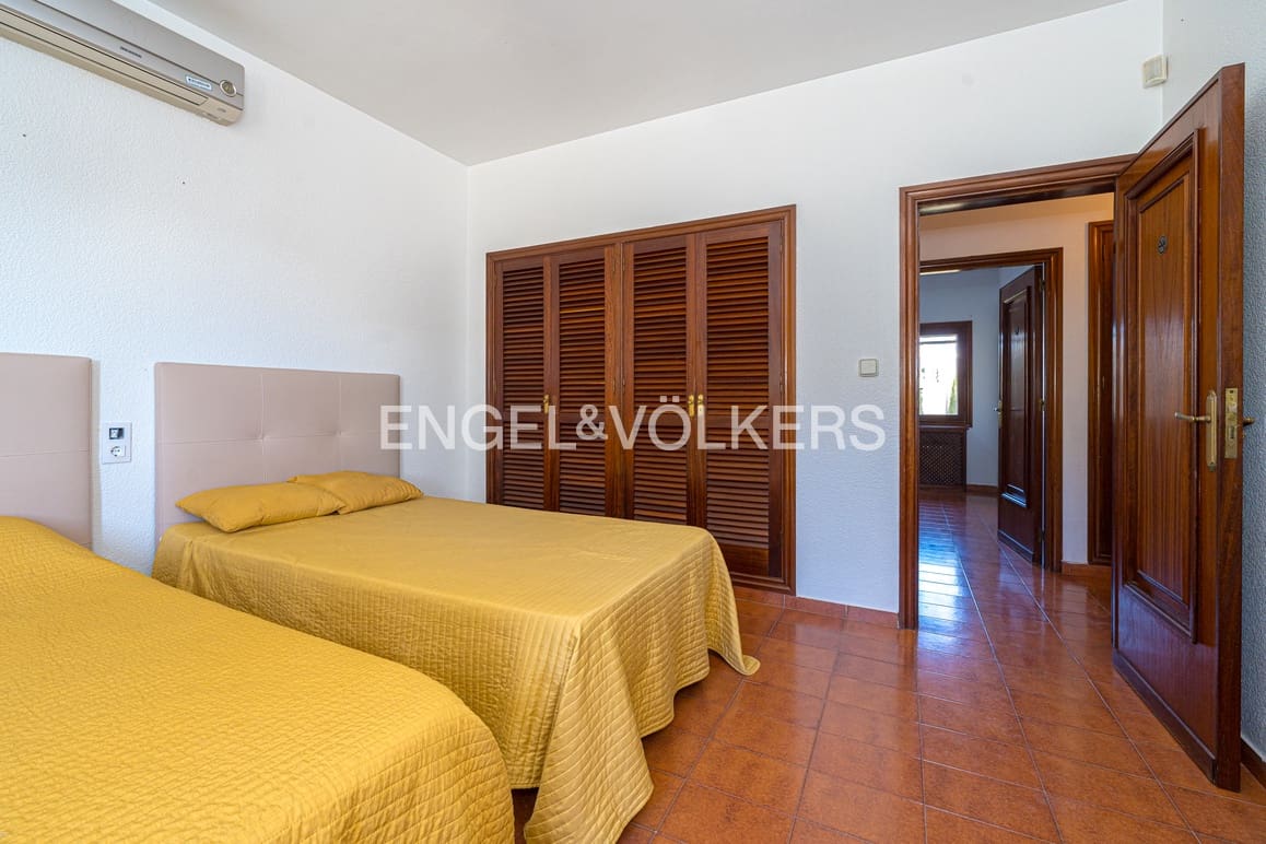 4 sovrum Villa till salu i La Nucia med pool garage - 995 000 € (Ref: 8949239)