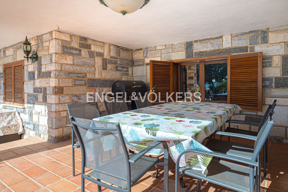 4 sovrum Villa till salu i La Nucia med pool garage - 995 000 € (Ref: 8949239)