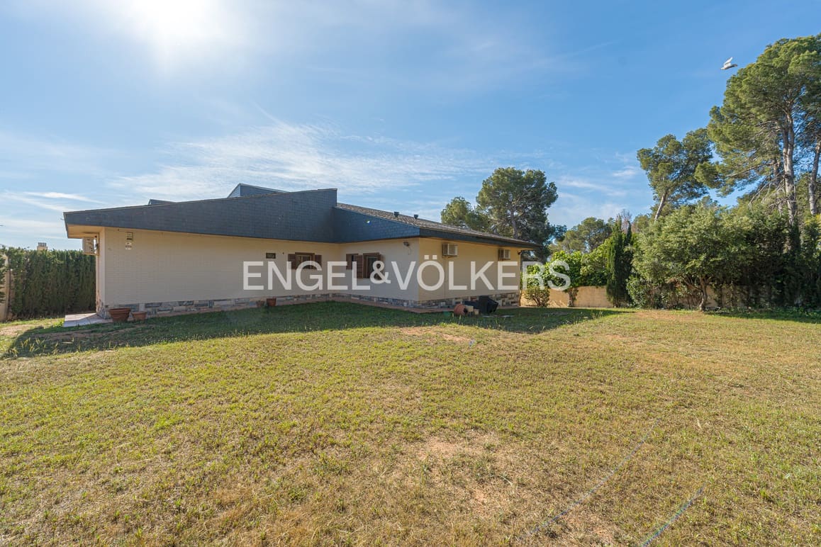 4 sovrum Villa till salu i La Nucia med pool garage - 995 000 € (Ref: 8949239)