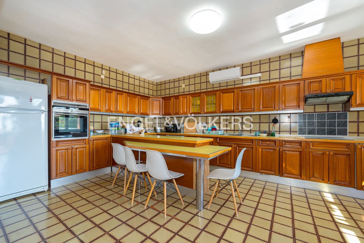 4 sovrum Villa till salu i La Nucia med pool garage - 995 000 € (Ref: 8949239)