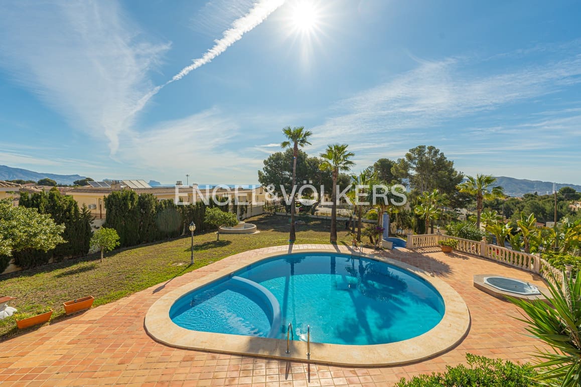 4 sovrum Villa till salu i La Nucia med pool garage - 995 000 € (Ref: 8949239)