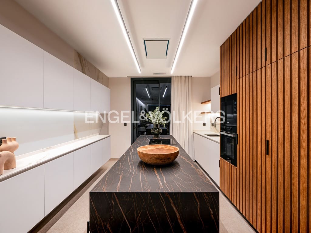 4 slaapkamer Villa te koop in La Nucia met zwembad garage - € 1.280.000 (Ref: 8956327)